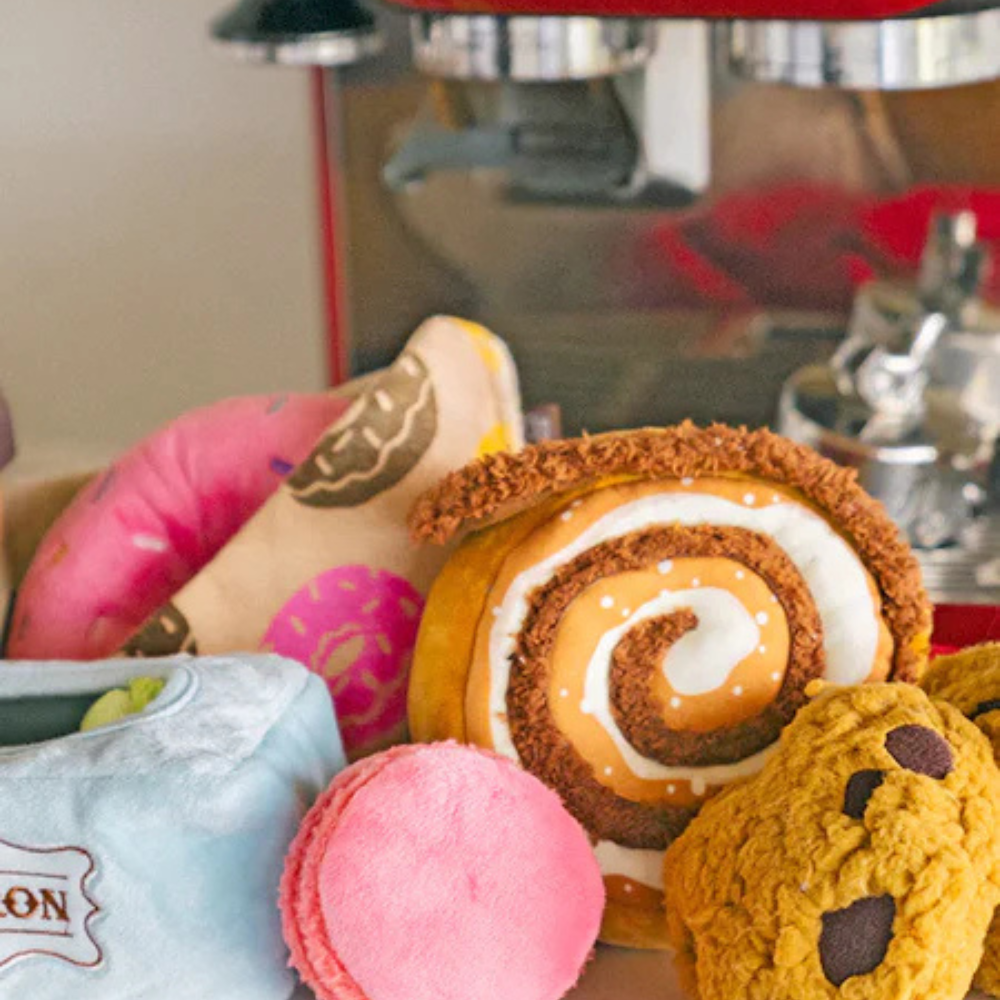 peluche-cinnamon-roll-pup-cup-cafe-jouet-pour-chien-3 peluche-cinnamon-roll-pup-cup-cafe-jouet-pour-chien